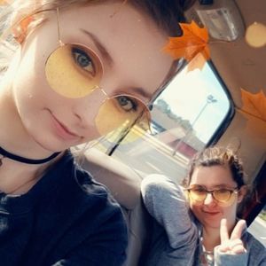 Meet your Posher, Katrina